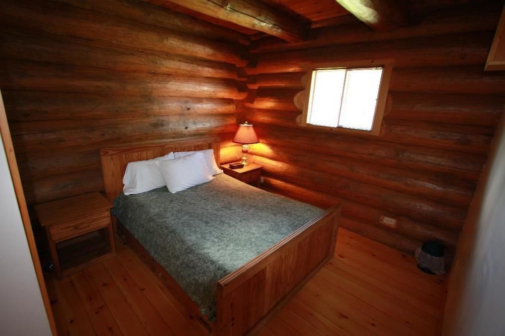 Wilderness Tours Rafting Resort Foresters Falls Экстерьер фото