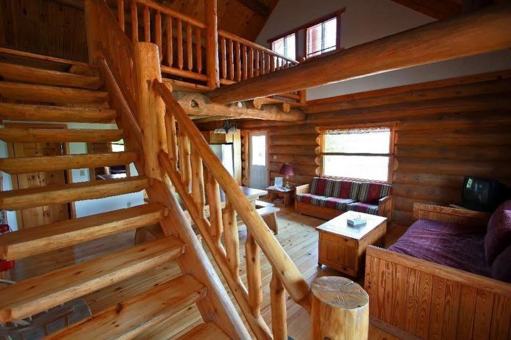 Wilderness Tours Rafting Resort Foresters Falls Экстерьер фото