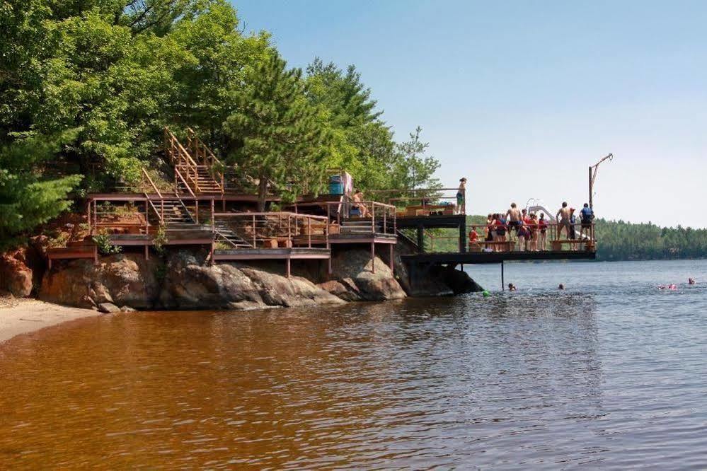 Wilderness Tours Rafting Resort Foresters Falls Экстерьер фото